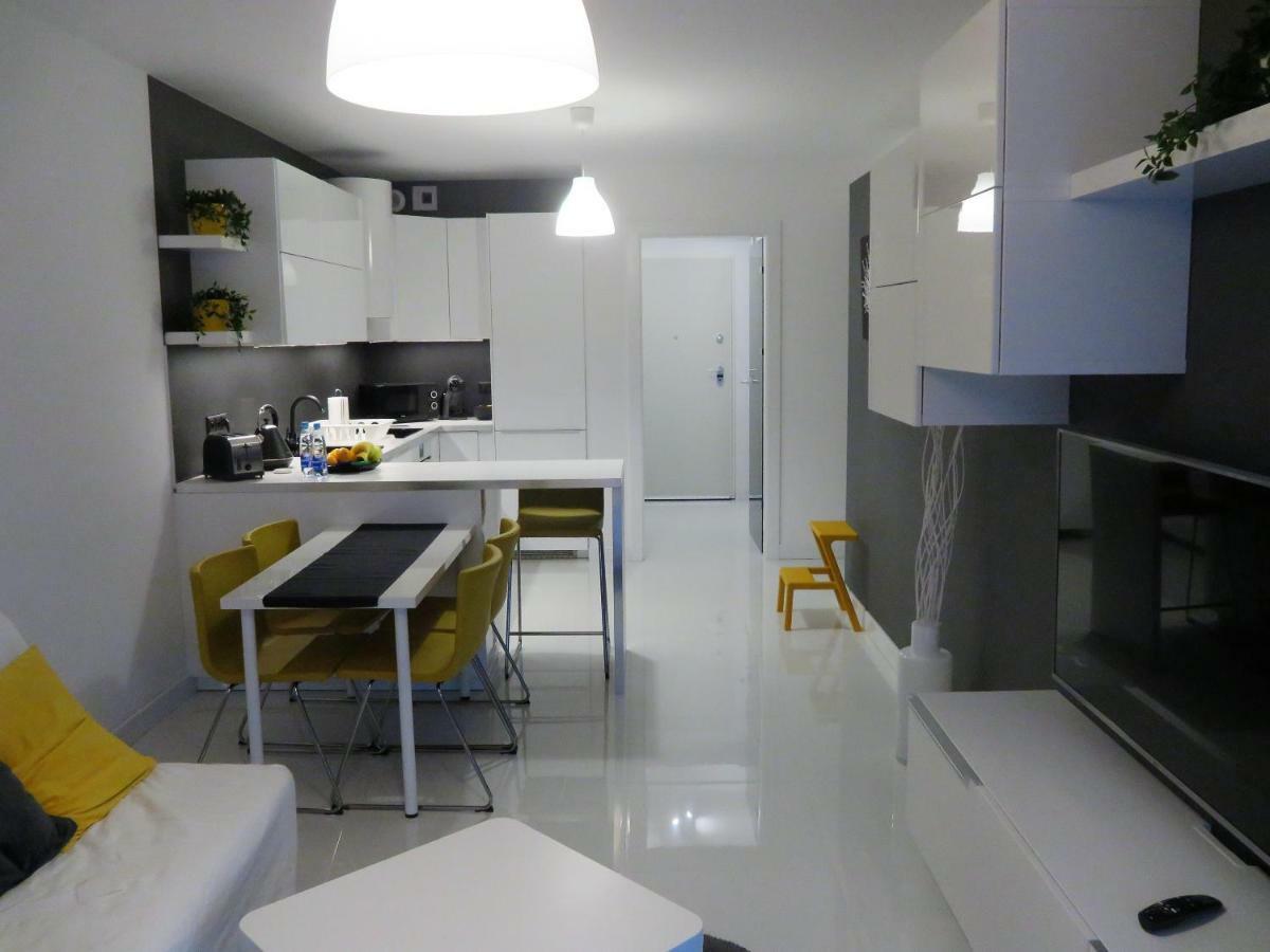 Apartament Maxi Poznań Exteriör bild