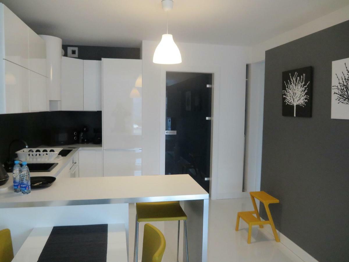 Apartament Maxi Poznań Exteriör bild