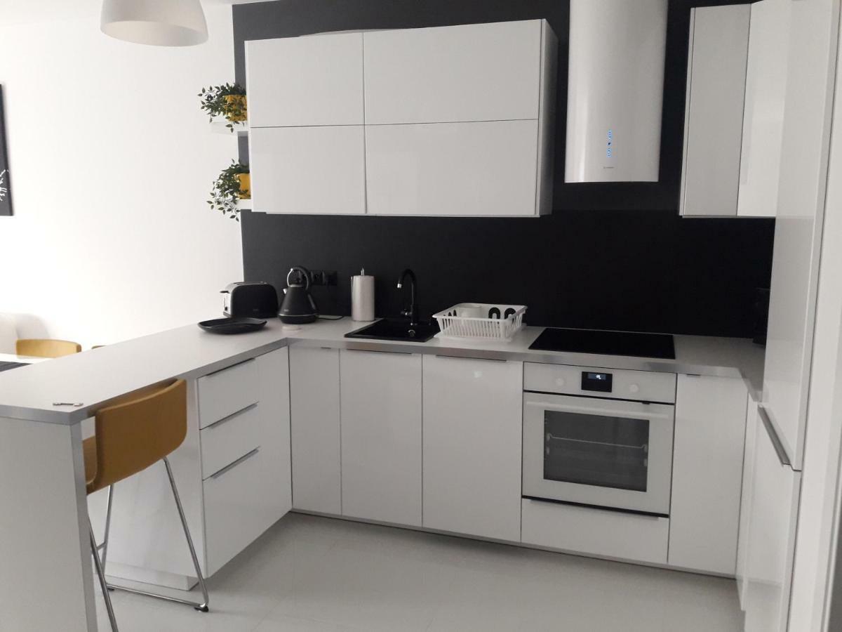 Apartament Maxi Poznań Exteriör bild