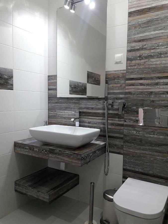 Apartament Maxi Poznań Exteriör bild